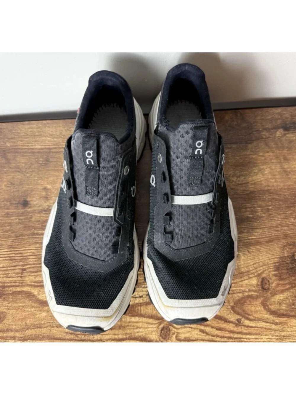 On Cloudultra 2 All Terrain Running Shoes Women's Size 7.5 Black White Helion - Picture 4 of 11